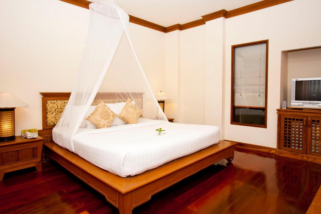 Sand Sea Resort Pantai Railay Bagian luar foto