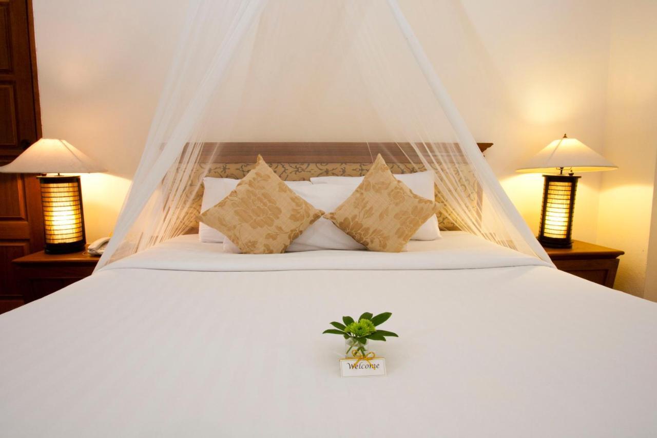 Sand Sea Resort Pantai Railay Bagian luar foto
