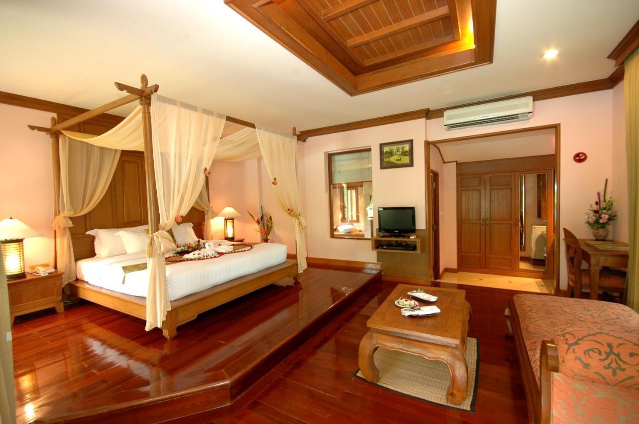 Sand Sea Resort Pantai Railay Bagian luar foto