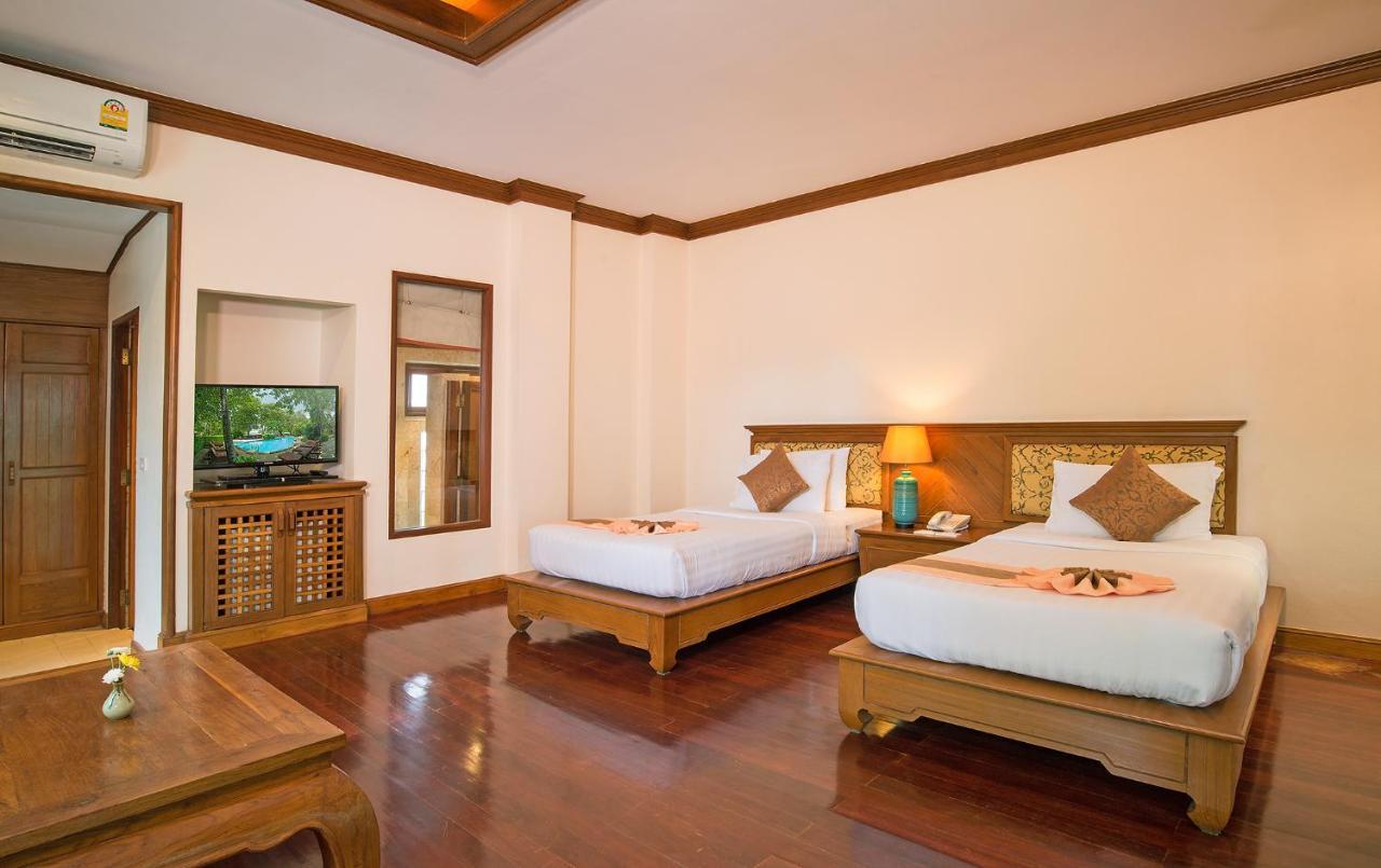 Sand Sea Resort Pantai Railay Bagian luar foto