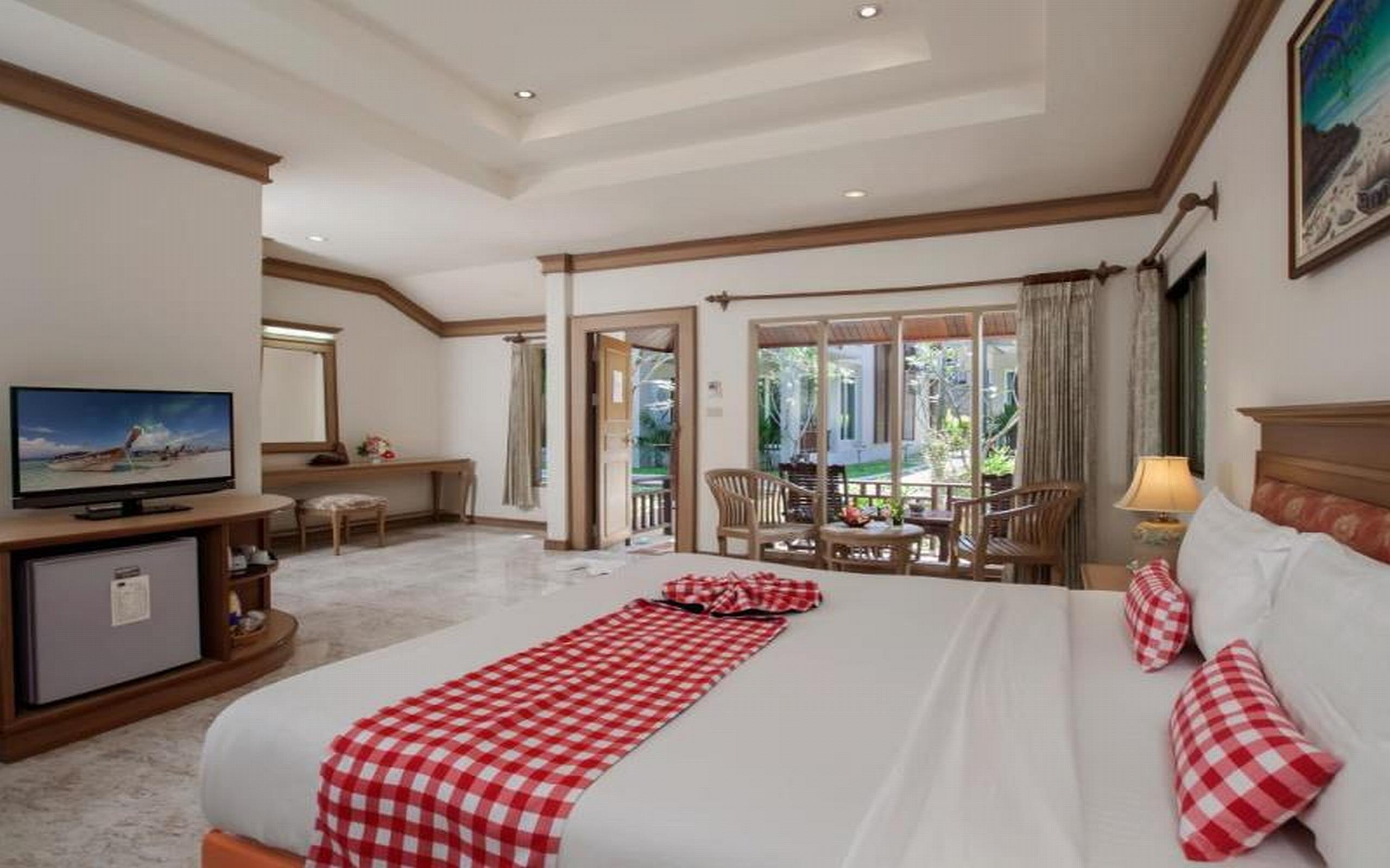 Sand Sea Resort Pantai Railay Bagian luar foto
