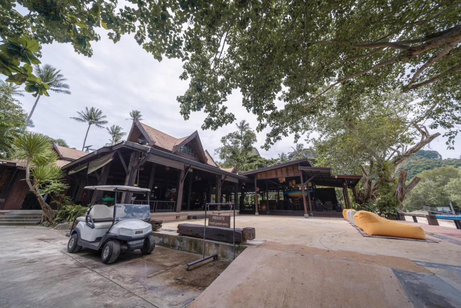 Sand Sea Resort Pantai Railay Bagian luar foto