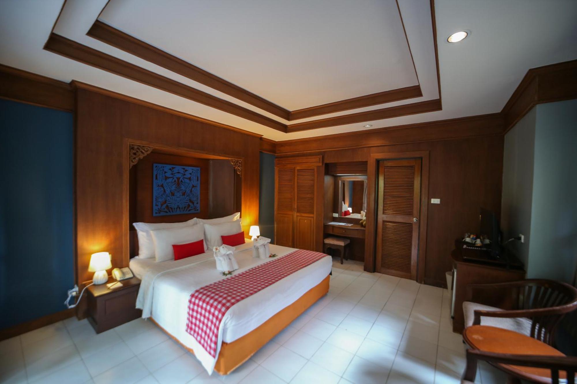 Sand Sea Resort Pantai Railay Bagian luar foto