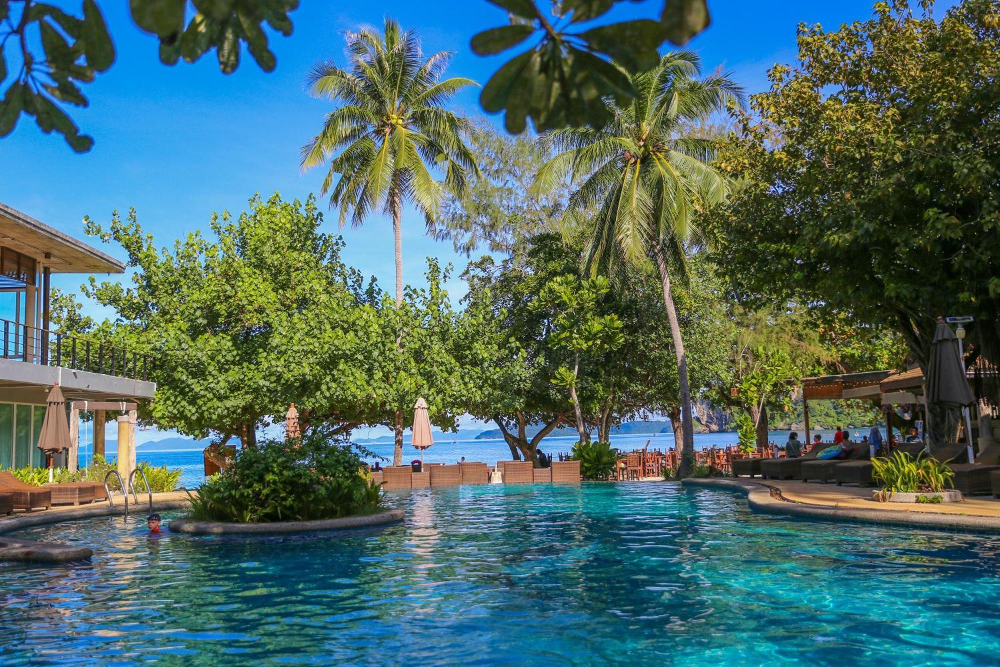 Sand Sea Resort Pantai Railay Bagian luar foto